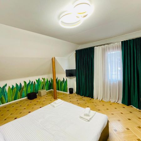 Quality Inn ティビリシ エクステリア 写真