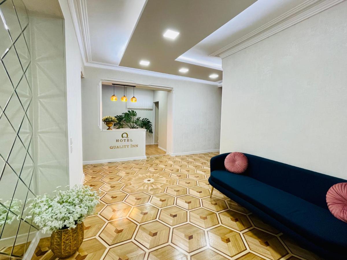 Quality Inn ティビリシ エクステリア 写真