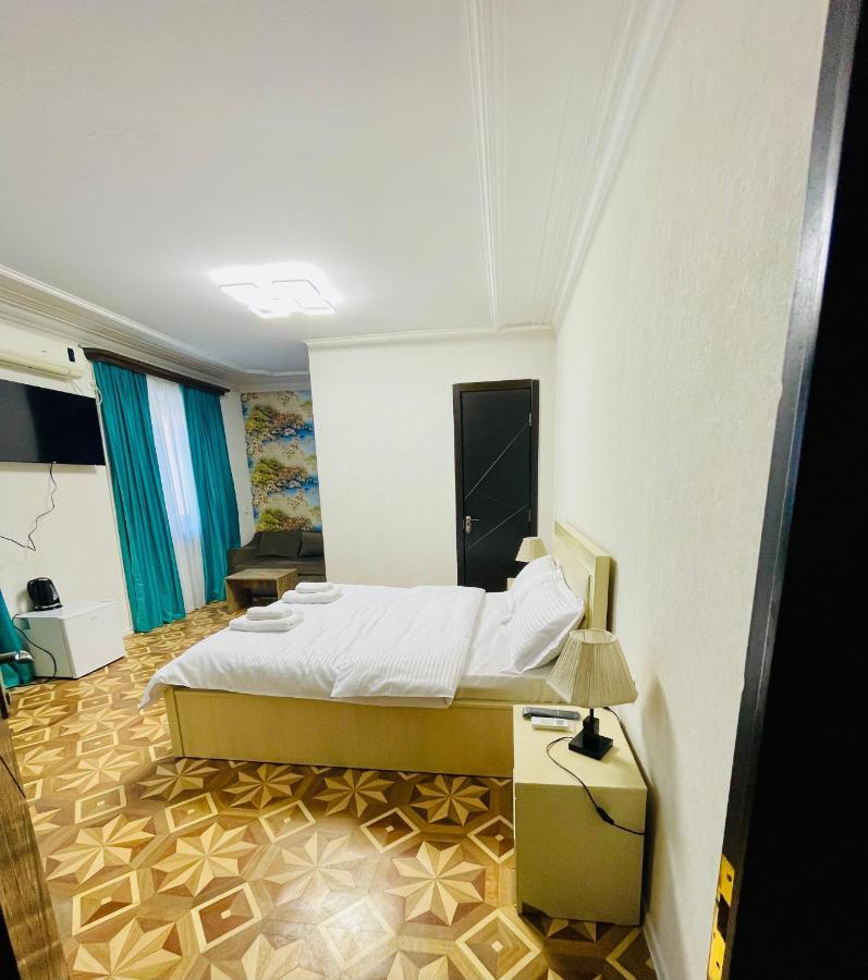 Quality Inn ティビリシ エクステリア 写真