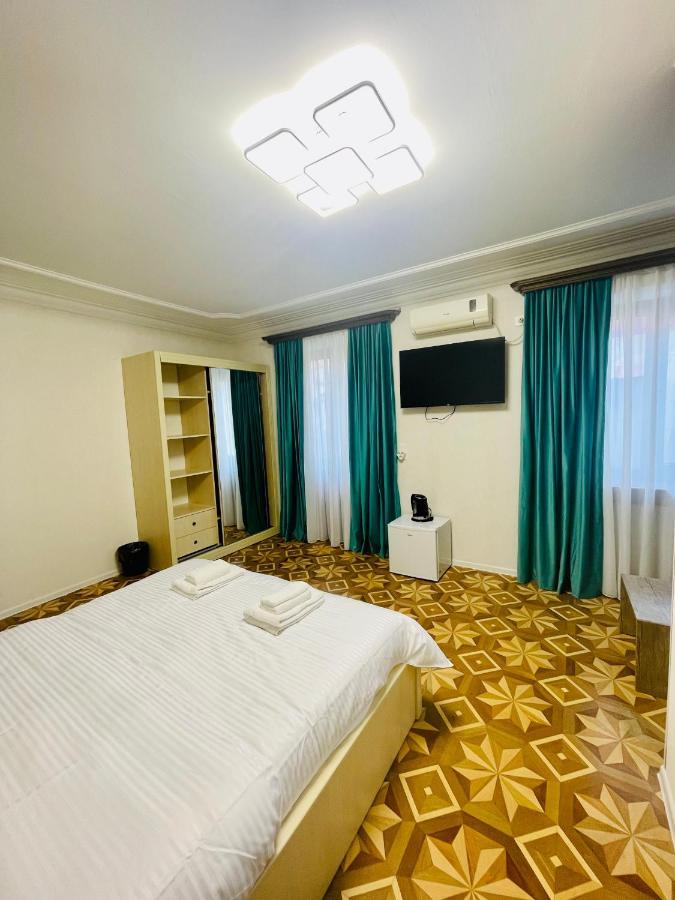 Quality Inn ティビリシ エクステリア 写真